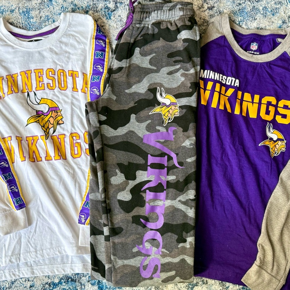Minnesota Vikings Apparel Set